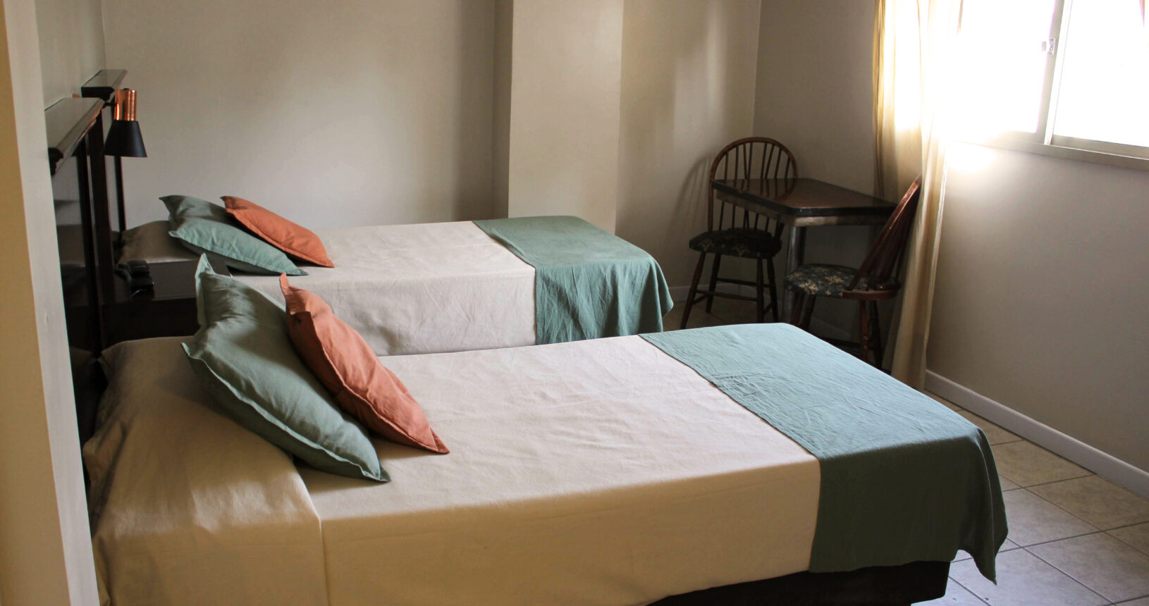 habitacion de dos camas individuales